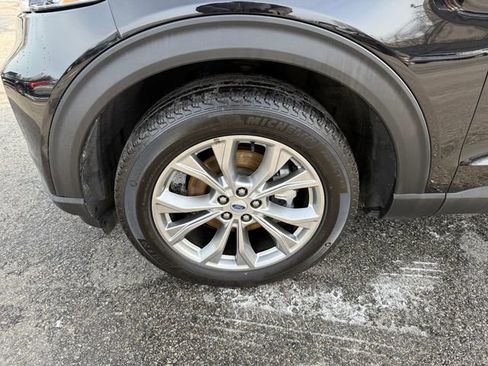 Used 2022 Ford Explorer XLT w/ Equipment Group 202A image 26