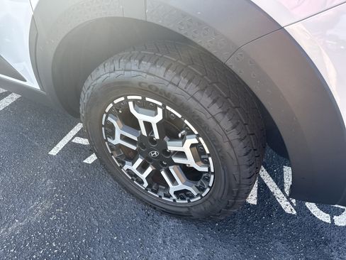 Used 2025 Hyundai Santa Cruz XRT AWD/4WD image 3