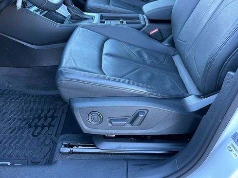 Used 2021 Audi Q3 2.0T Premium image 17