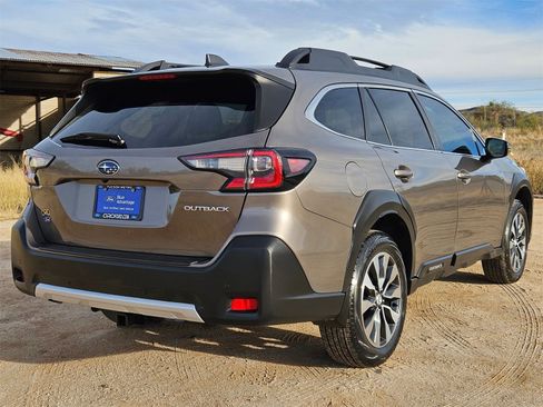 Used 2024 Subaru Outback Limited image 5