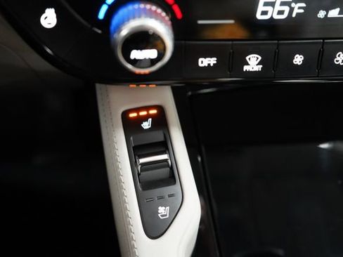 Used 2023 Kia Telluride EX w/ EX Captain's Chair Package AWD/4WD image 35