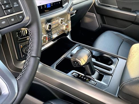 Used 2025 Ford F150 Lariat image 15