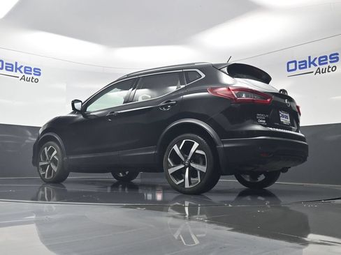 Used 2022 Nissan Rogue Sport SL AWD/4WD image 40