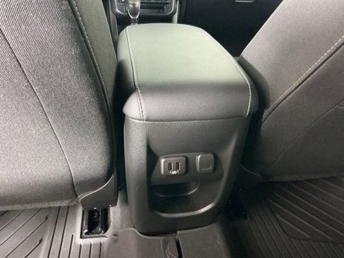 Used 2022 GMC Canyon Elevation image 26