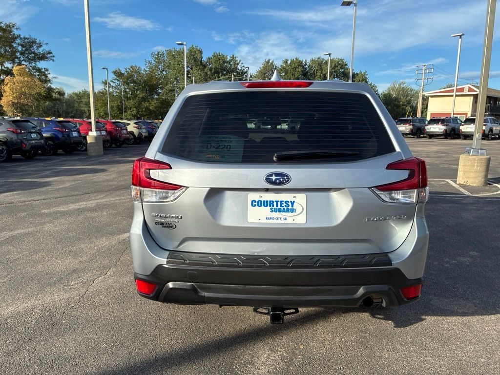 Used 2019 Subaru Forester AWD/4WD image 6
