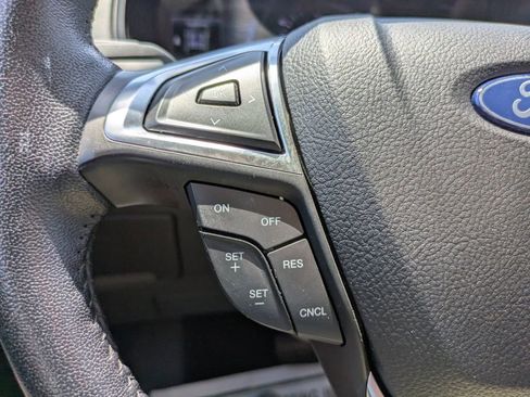 Used 2023 Ford Edge SEL image 14