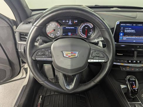 Used 2022 Cadillac CT4 V image 16