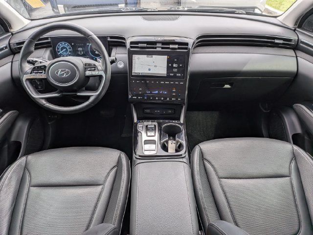 Used 2024 Hyundai Tucson Limited AWD/4WD image 15
