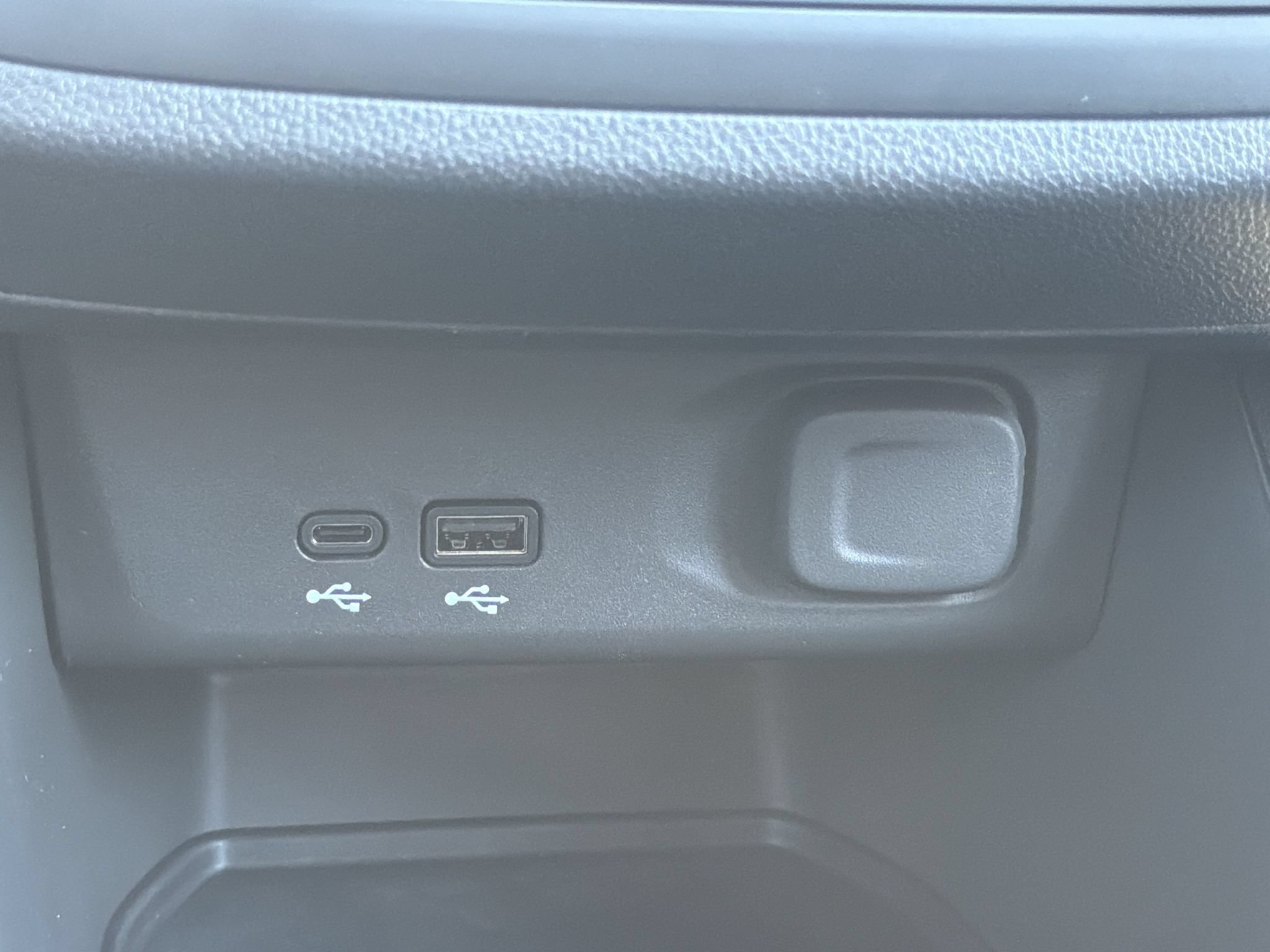 New 2026 Buick Envista Sport Touring FWD image 7