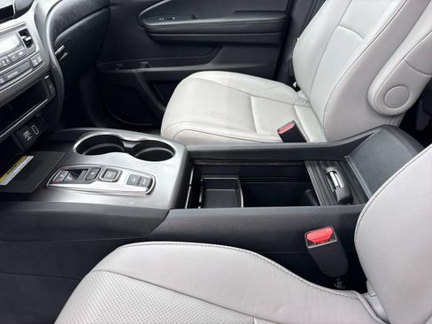 Used 2023 Honda Passport EX-L image 21