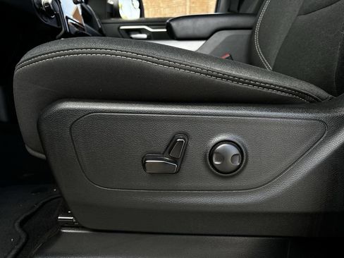 Used 2025 RAM 1500 Big Horn AWD/4WD image 29