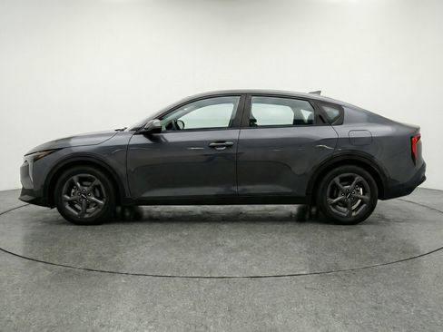 Used 2025 Kia K4 FWD image 5