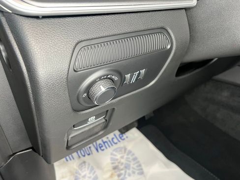 New 2026 Jeep Grand Wagoneer L Limited image 16