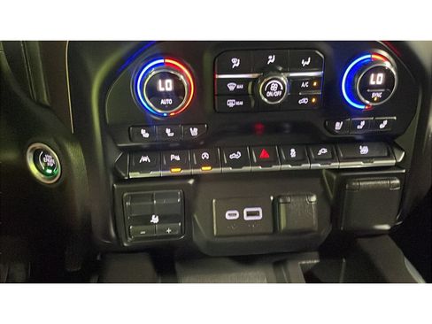 Used 2021 Chevrolet Silverado 1500 High Country AWD/4WD image 14
