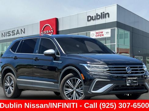 Used 2024 Volkswagen Tiguan Wolfsburg Edition AWD/4WD image 2