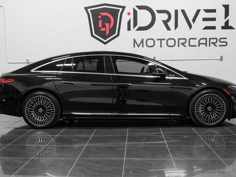 Used 2022 Mercedes-Benz EQS 580 4MATIC Sedan image 8