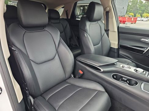 Used 2025 Genesis GV70 2.5T AWD/4WD image 31