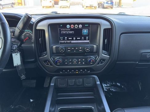 Used 2017 GMC Sierra 1500 Denali image 2
