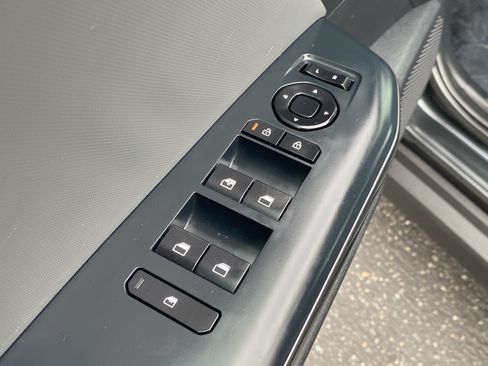 Used 2025 Kia K4 FWD image 16