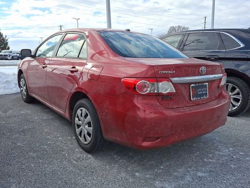 Used 2011 Toyota Corolla LE image 2