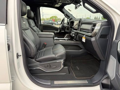 Used 2024 Ford F350 Platinum AWD/4WD image 12