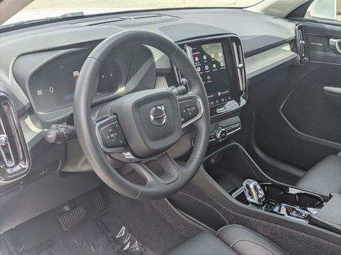 Used 2024 Volvo XC40 B5 Plus w/ Protection Package Premier AWD/4WD image 12