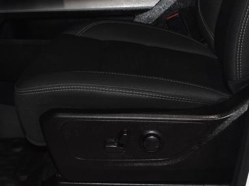 Certified 2025 RAM 1500 Big Horn image 15