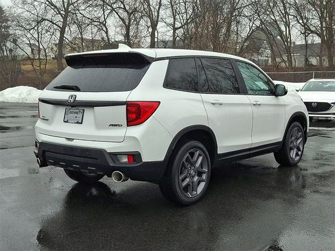 Used 2023 Honda Passport EX-L image 6