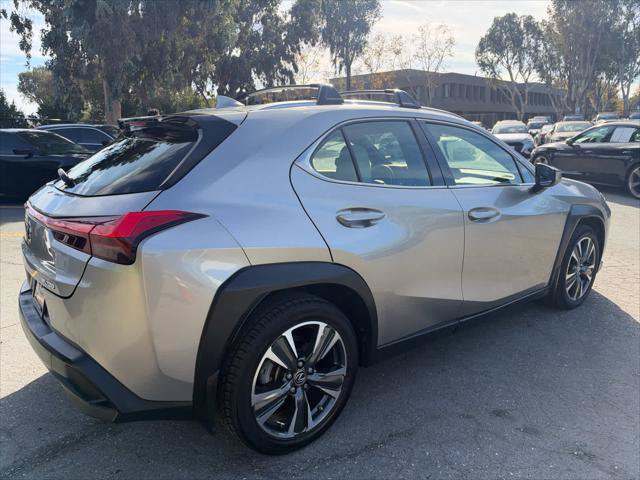 Used 2019 Lexus UX 200 w/ Accessory Package FWD image 3
