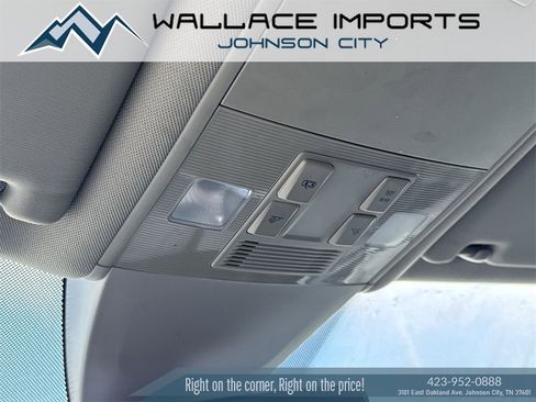 Used 2018 Volkswagen Atlas SE image 15