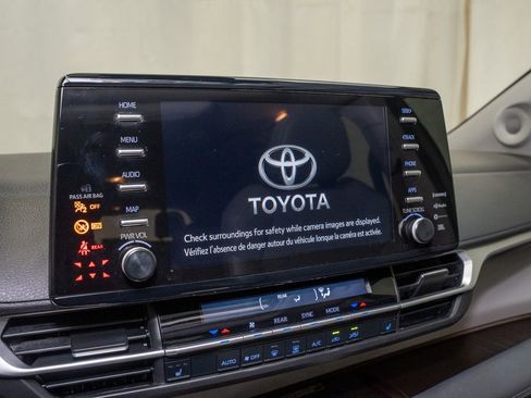 Used 2021 Toyota Sienna XLE w/ XLE Plus Package image 14