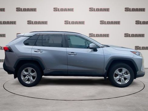 Used 2021 Toyota RAV4 XLE w/ Convenience Package AWD/4WD image 1