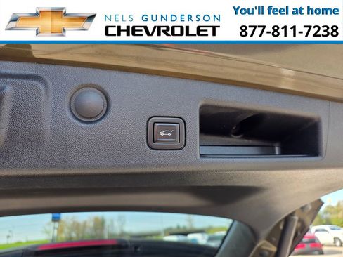 Used 2023 Chevrolet Equinox RS AWD/4WD image 12