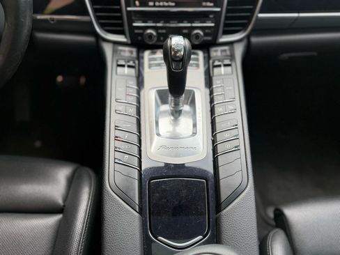 Used 2011 Porsche Panamera image 27