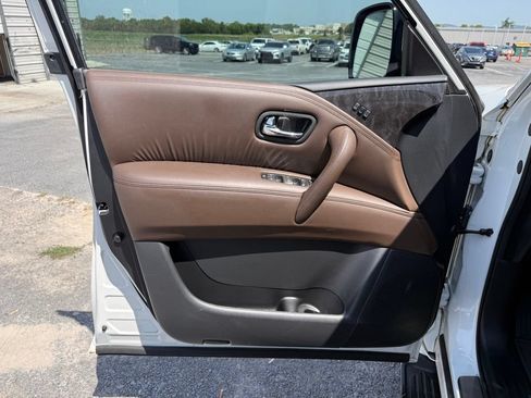 Used 2023 Nissan Armada Platinum w/ Captain's Chairs Package AWD/4WD image 30