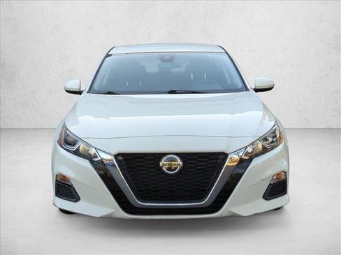 Used 2021 Nissan Altima 2.5 S image 2