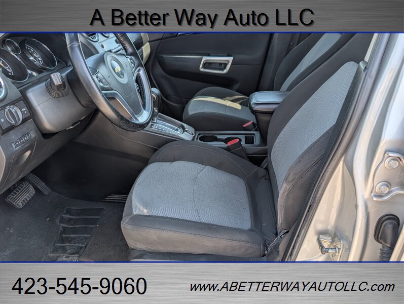 Used 2014 Chevrolet Captiva Sport LT FWD image 17