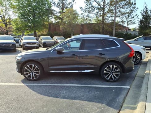 Used 2023 Volvo XC60 B5 Ultimate w/ Climate Package image 4
