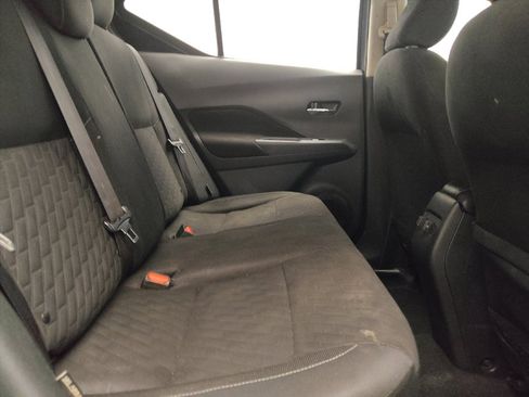 Used 2022 Nissan Kicks SV FWD image 19