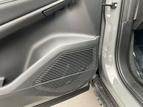 New 2026 Jeep Cherokee Laredo image 30