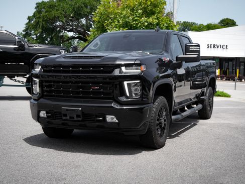 Used 2023 Chevrolet Silverado 3500 LTZ w/ LTZ Plus Package AWD/4WD image 6