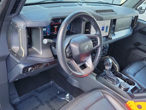 Used 2025 Ford Bronco Badlands AWD/4WD image 20