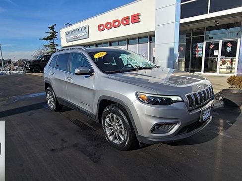 Certified 2019 Jeep Cherokee Latitude Plus w/ Cold Weather Group image 1