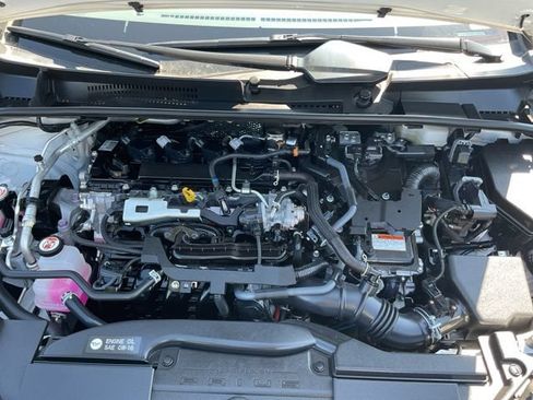 Used 2024 Toyota Prius XLE AWD/4WD image 14