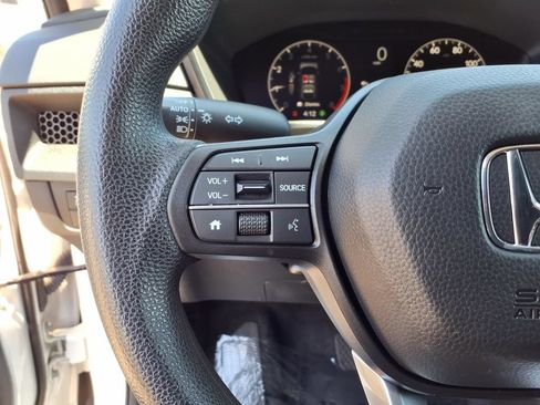 Used 2023 Honda CR-V EX image 14