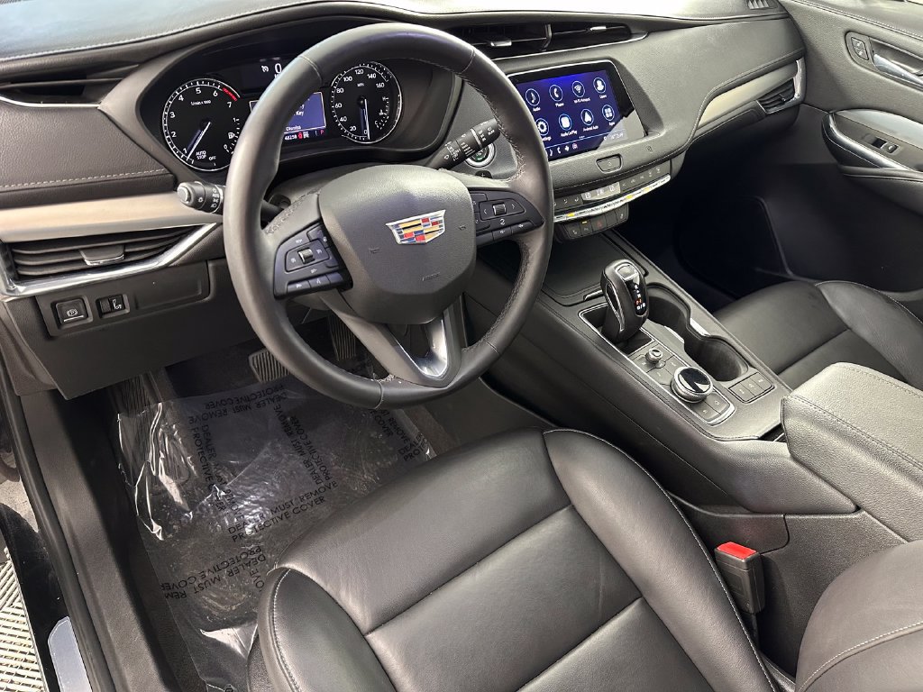 Used 2019 Cadillac XT4 Premium Luxury AWD/4WD image 14