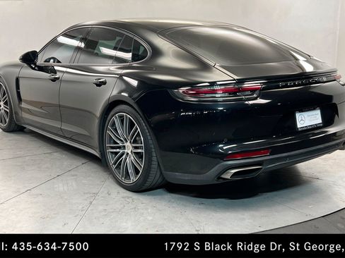 Used 2017 Porsche Panamera 4 AWD/4WD image 3