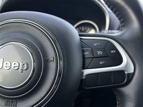 Used 2019 Jeep Compass Latitude image 23