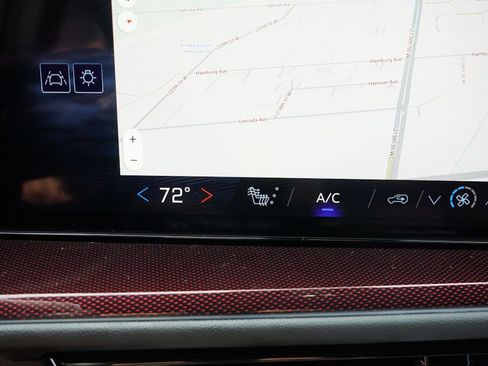 New 2026 Chevrolet Traverse Z71 w/ Driver Confidence Package image 15