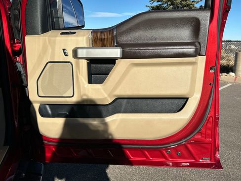 Used 2018 Ford F150 Lariat image 26